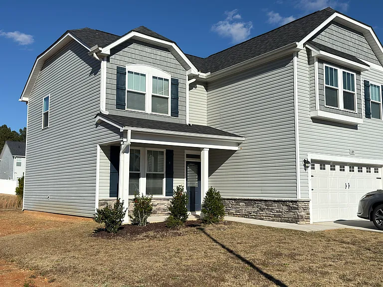 105 Wicklow Ct — Photo 3
