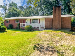 206 Whispering Pines Dr, Hattiesburg, MS 39402