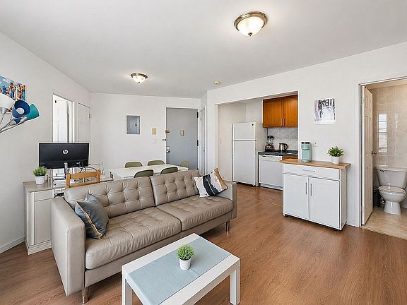 2nd image of 81-15 Queens Blvd #7C