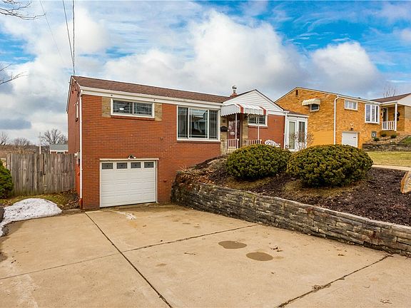 2nd image of 457 Elaine Dr