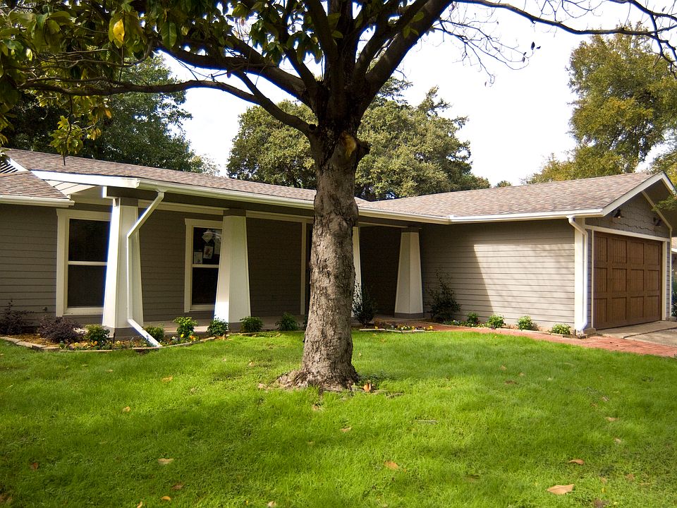 Craftsman style home