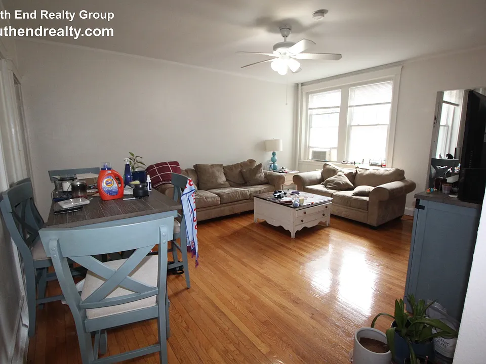 125 Peterborough St #26
