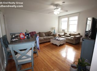 125 Peterborough St APT 26, Boston, MA 02215