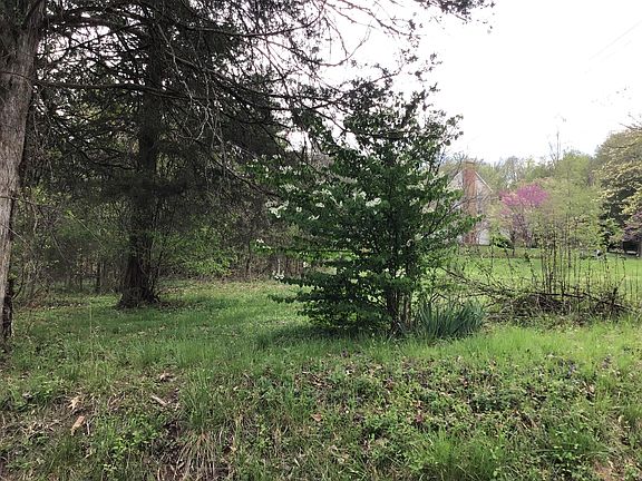 2nd image of Deer Trail Cir