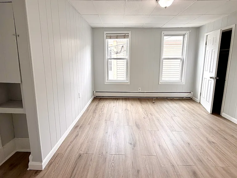 42 Everett St #3 — Photo 4