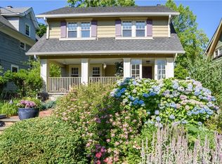 136 Clove Rd, New Rochelle, NY 10801