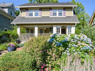 136 Clove Rd, New Rochelle, NY, 10801