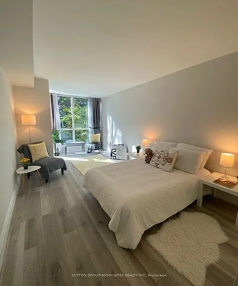 95 Prince Arthur Ave #327 — Photo 12