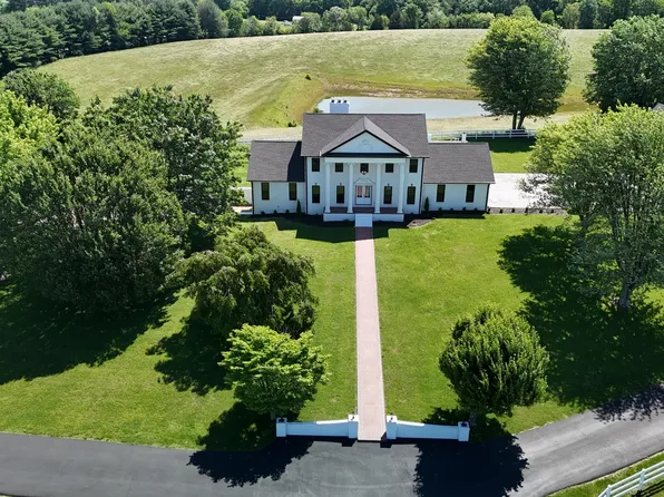 11388 Highway 52 W, Westmoreland, TN 37186