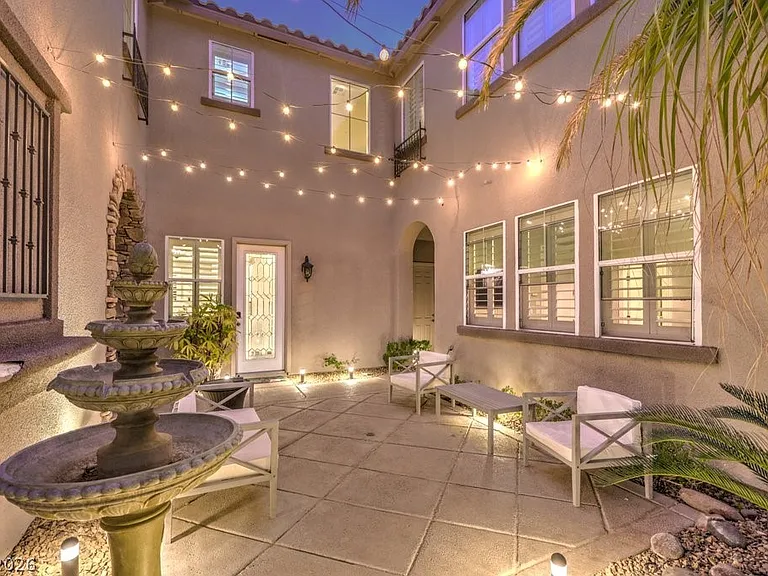 2849 Soaring Peak Ave — Photo 6