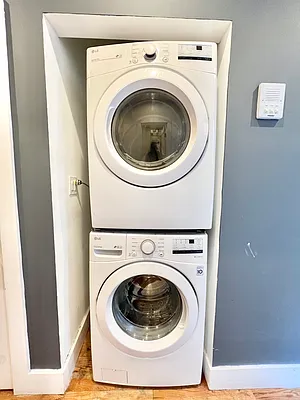 Rented by EastMount Realty LLC | media 6