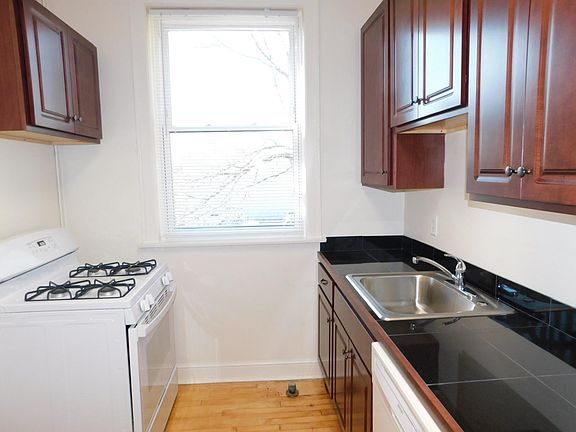 4th image of 2606 Eastwood Ave APT 2H