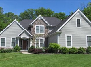 8408 Kacie Ln, Monclova, OH