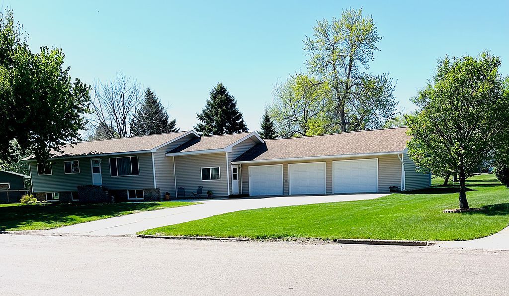 707 W 13th Ave - Property Image