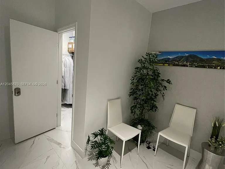 16385 Biscayne Blvd #2601 — Photo 45