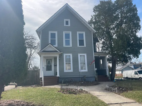 133 Oak St, Elgin, IL 60123