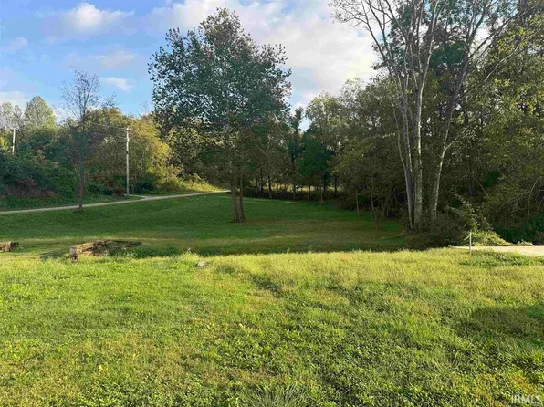 1240 N Carithers Rd, Princeton, IN 47670