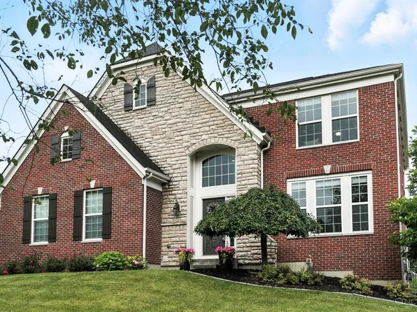 10285 Plantation Pointe Dr, Loveland, OH 45140