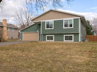 6957 Homestead Ave S, Cottage Grove, MN 55016