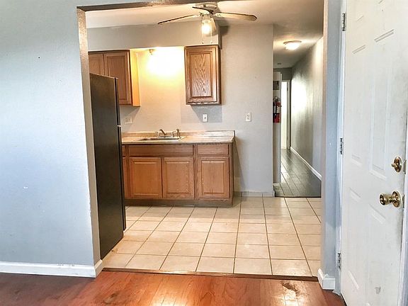 2nd image of 310 Fairbanks Ave