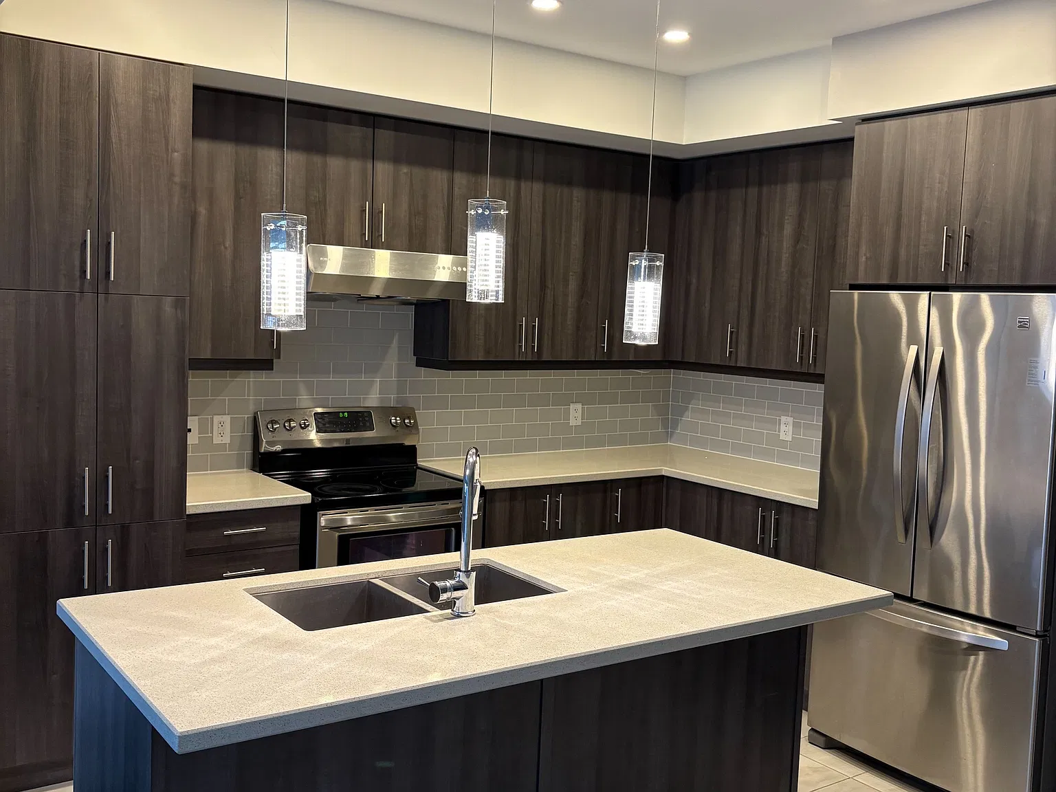 3 bed, $3,400 — Photo 3