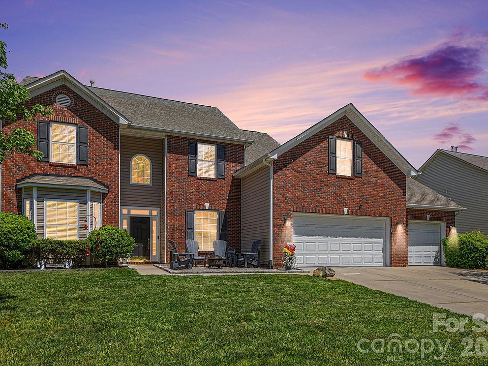 1st image of 3028 Streamlet Way