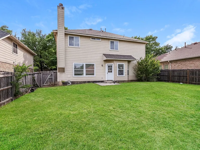 4604 Summit Hill Dr — Photo 17