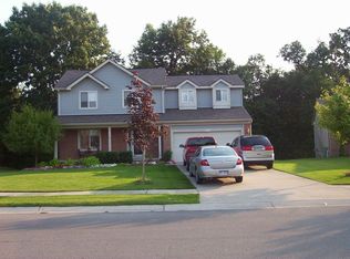 6569 Wedgewood Ct, Waterford, MI 48327