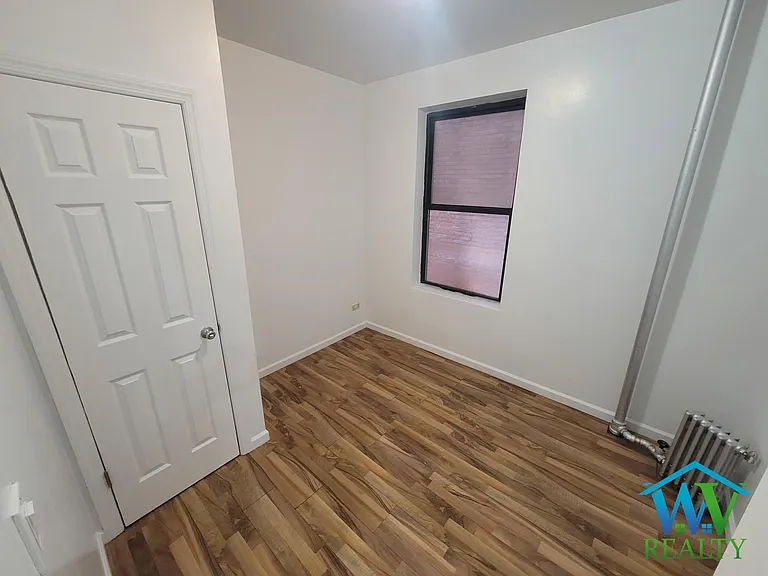 2485 Elm Pl #2B — Photo 10