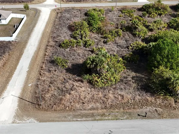 739 Cardinal St E, Lehigh Acres, FL 33974