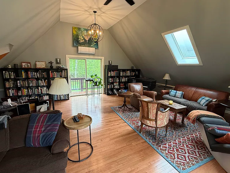 808 S End Rd — Photo 19