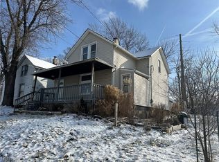 7716 Jones Rd, Cleveland, OH 44105