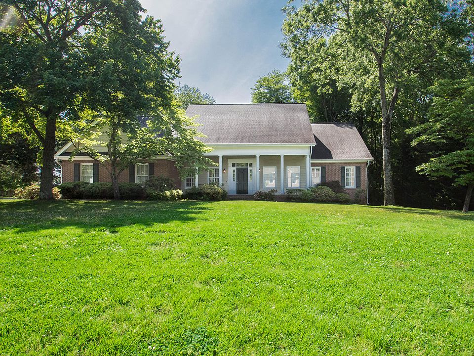 1st image of 8204 Stratton Wood Cir