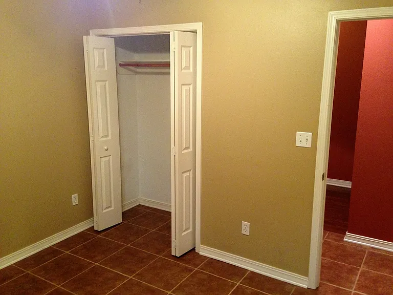 113 Baltic Dr — Photo 25
