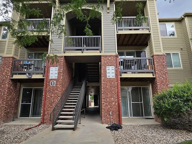 2445 Windrow Dr #B102 — Photo 1