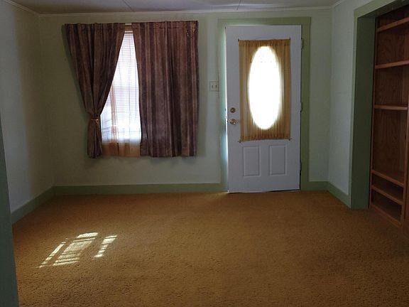 4th image of 131 High St