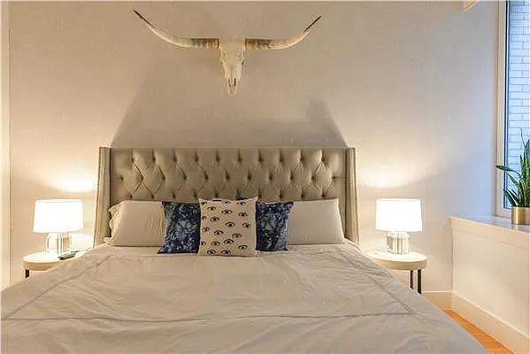 Sold by 212 Consulting Corp | media 31