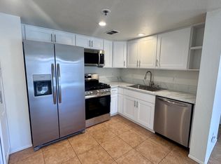73881 Fred Waring Dr #B2, Palm Desert, CA 92260