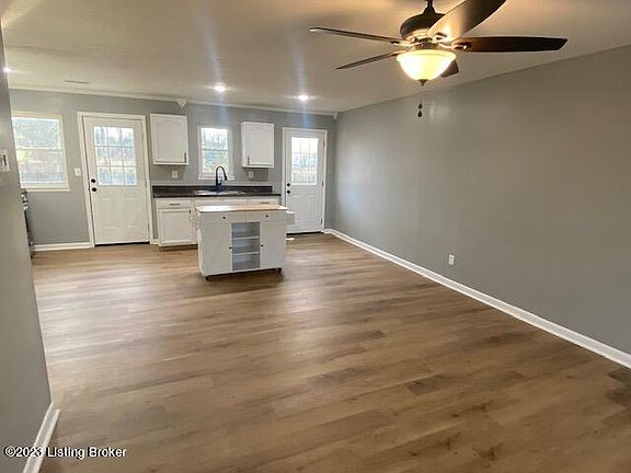 2nd image of 6502 Maravian Dr