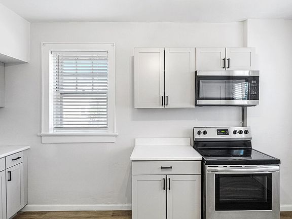 5th image of 4763-4765 Goethe Ave #1F