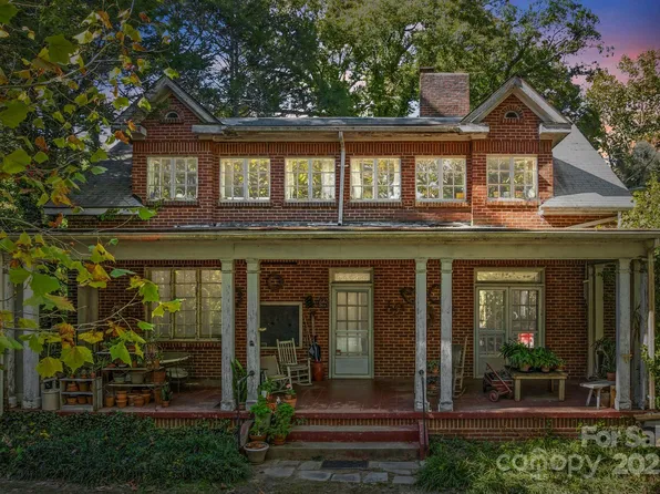 414 Beaucatcher Rd, Asheville, NC 28805