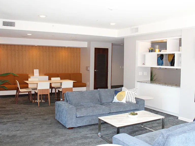 Flats at East Bank — Photo 28