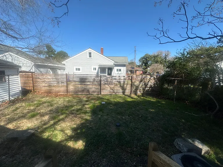 3200 Gwin St — Photo 3