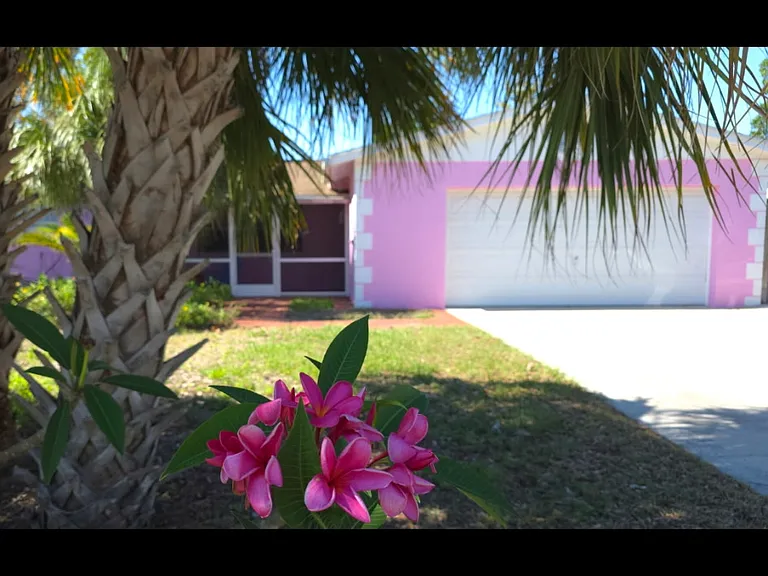 13749 Jamaica Dr — Photo 4