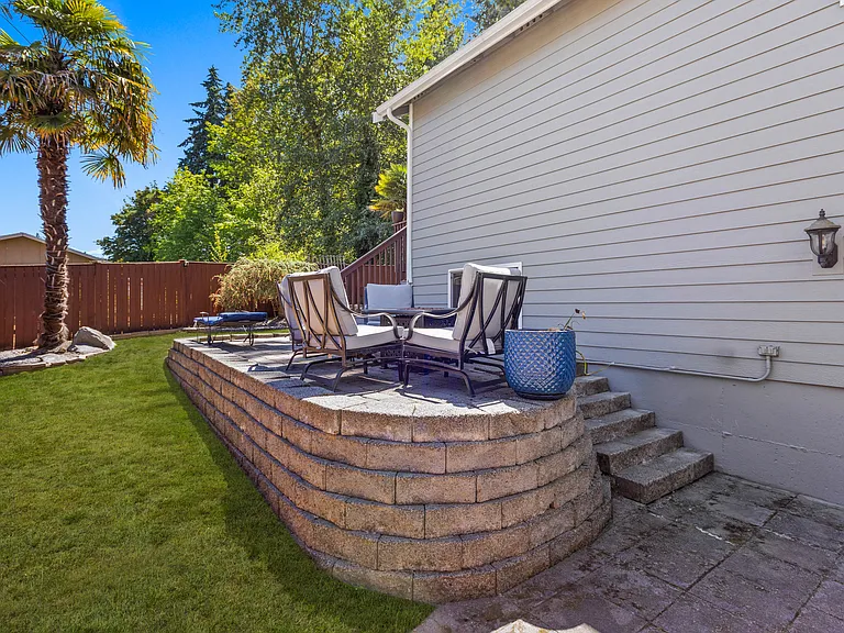 2611 10th St SW — Photo 44