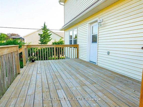 3rd image of 3090 Dorchester Rd