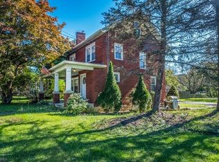 243 W Washington Ave, Washington, NJ 07882