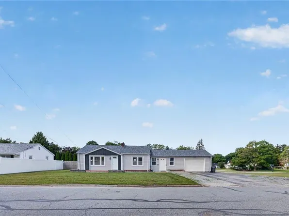 58 Earl St, West Warwick, RI 02893