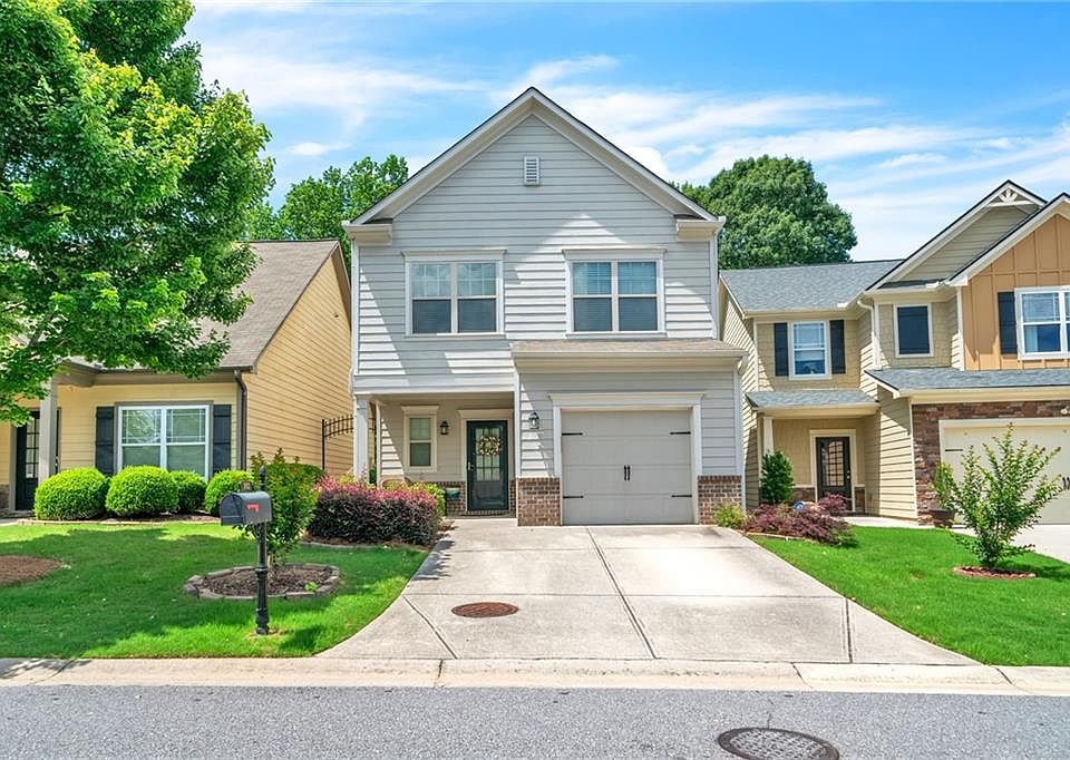 1st image of 352 Highland Pointe Cir E