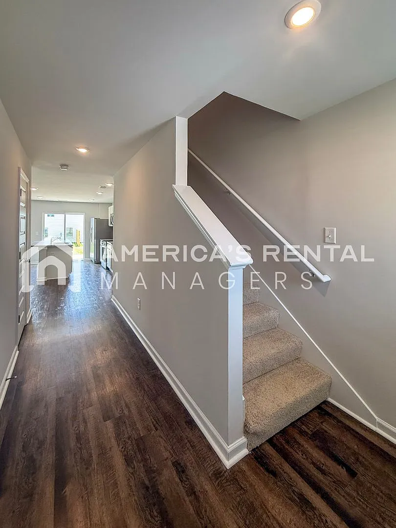 Privacy Fence Included!! Coming Soon - Deposit Pending! — Photo 4